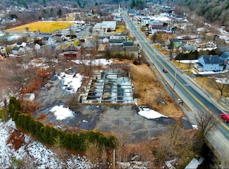 96 Main St, Monson, MA 01057