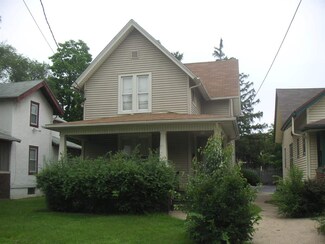 125 N Longwood St, Rockford, IL 61107