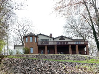 47 Iroquois Trail, Malvern, OH 44644