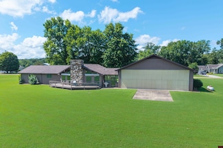 563 Valley Airport Dr, Cotter, AR 72626