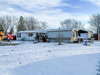 216 E Hargrave Ave, Taylor Springs, IL 62089