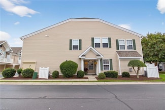 3917 Sutter St, Virginia Beach, VA 23462