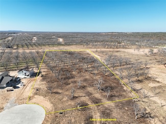 112 Palamino Ct, Cresson, TX 76035