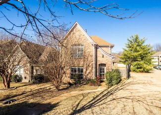 1359 Appling Rd, Cordova, TN 38016