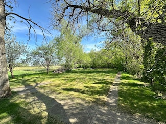 XXX 1st St S, Fessenden, ND 58438