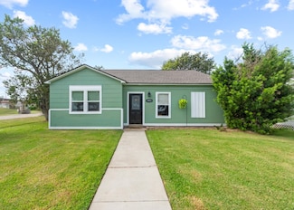 1403 N Avenue F, Freeport, TX 77541