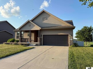 2308 Alexandra Rd, Papillion, NE 68133