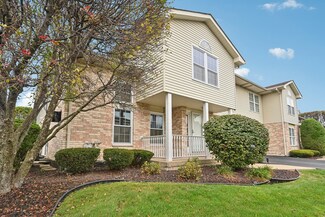 7428 Maple Dr Unit 58, Justice, IL 60458