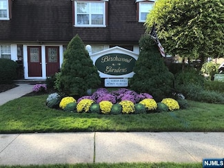360 Knickerbocker Rd Unit 23, Dumont, NJ 07628