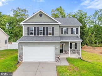 12 Larimar Ln, Inwood, WV 25428