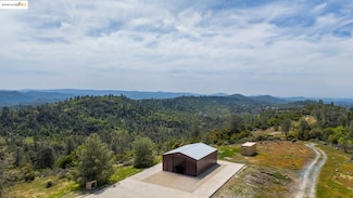 21651 Plainview Rd, Soulsbyville, CA 95372