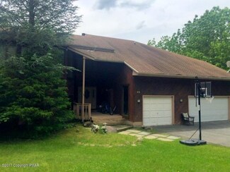 3341 Mountain View Dr, Tannersville, PA 18372