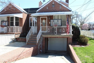 1302 Waring Ave, Bronx, NY 10469