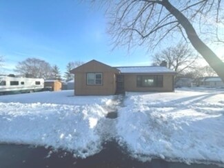 301 E Harriet St, Thornton, IL 60476