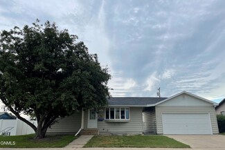 1402 13th Ave W, Williston, ND 58801