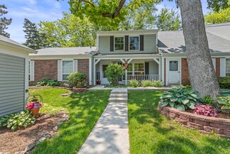92 Hickory Ln, Cary, IL 60013