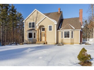 262 Piscassic Rd, Newfields, NH 03856