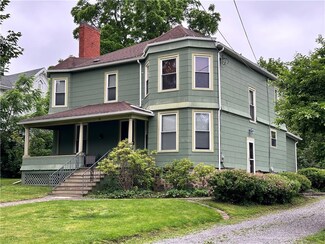 12 Wadsworth St, Geneseo, NY 14454