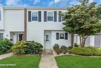 122 Walnut Dr, Spring Lake, NJ 07762