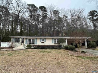 308 Claremont Dr, Gadsden, AL 35901