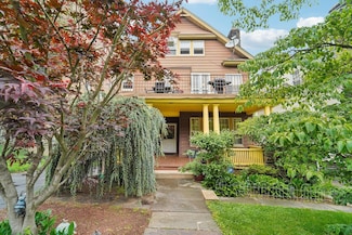 227 Valentine Ln, Yonkers, NY 10705