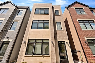 3926 S Calumet Ave Unit 3, Chicago, IL 60653