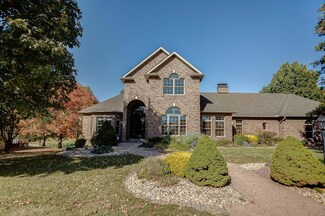 1300 White Oak Trail, Godfrey, IL 62035