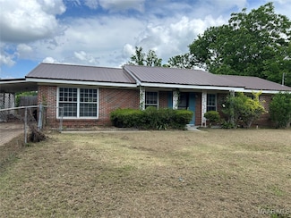 707 King Ln, Selma, AL 36701