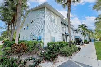 1965 Courtyard Way Unit E-206, Naples, FL 34112