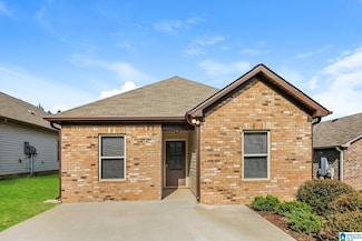 587 Kincaid Cove Ln, Odenville, AL 35120