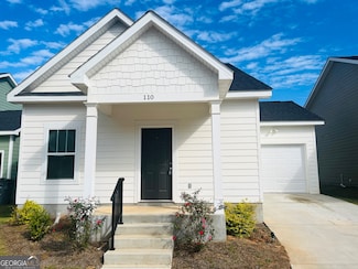110 Lenox Cir, Lagrange, GA 30241