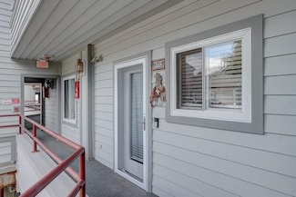 530 E Hiawatha Dr Unit 215, Wisconsin Dells, WI 53965