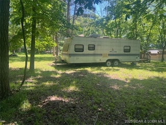 4570 Hickory Hills Dr, Buffalo Township, MO 65078