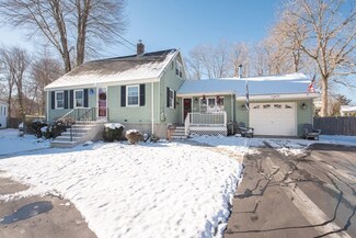 6 Welland Cir, Weymouth, MA 02188