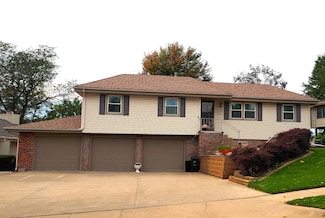 7372 Jefferson St, Omaha, NE 68127