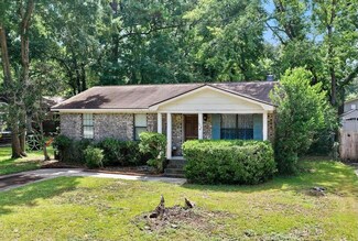 1079 N Shadow Dr, Mount Pleasant, SC 29464