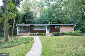 7210 Beechwood Rd, Alexandria, VA 22307