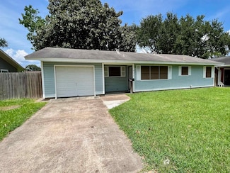 403 S 4 1 2 St, Beaumont, TX 77627