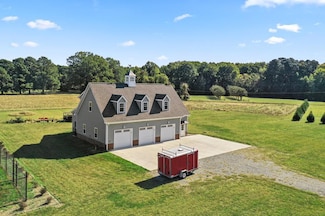 625 Benson Rd, Weems, VA 22576