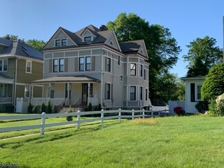150 W 5th Ave, Roselle, NJ 07203