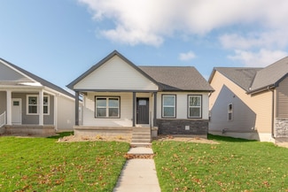 119 Axlewood Dr, Waterloo, IA 50701