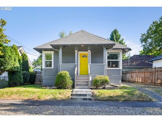 719 W 23rd St, Vancouver, WA 98660