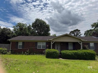 51 Godwin Dr, Atmore, AL 36502
