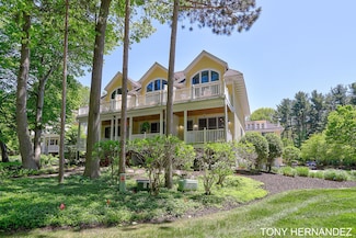 10505 Pinecone Trail Unit 45, South Haven, MI 49090