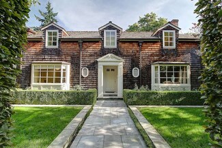 1216 Lexington Way E, Seattle, WA 98112