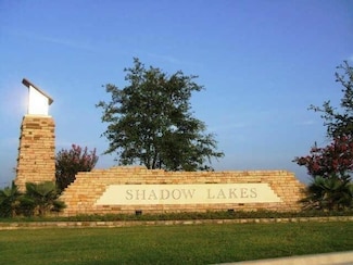 2033 Westview Dr, Wills Point, TX 75169