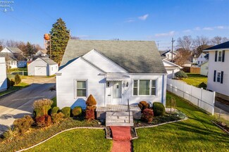 413 S Patterson St, Gibsonburg, OH 43431