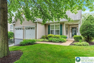 2043 Sydney Ln, MacUngie, PA 18062