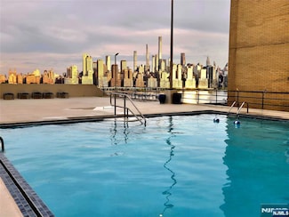 6600 Jfk Blvd E Unit 17G, West New York, NJ 07093