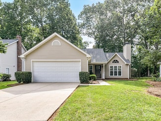 4222 Huntmeadow Dr, Charlotte, NC 28269